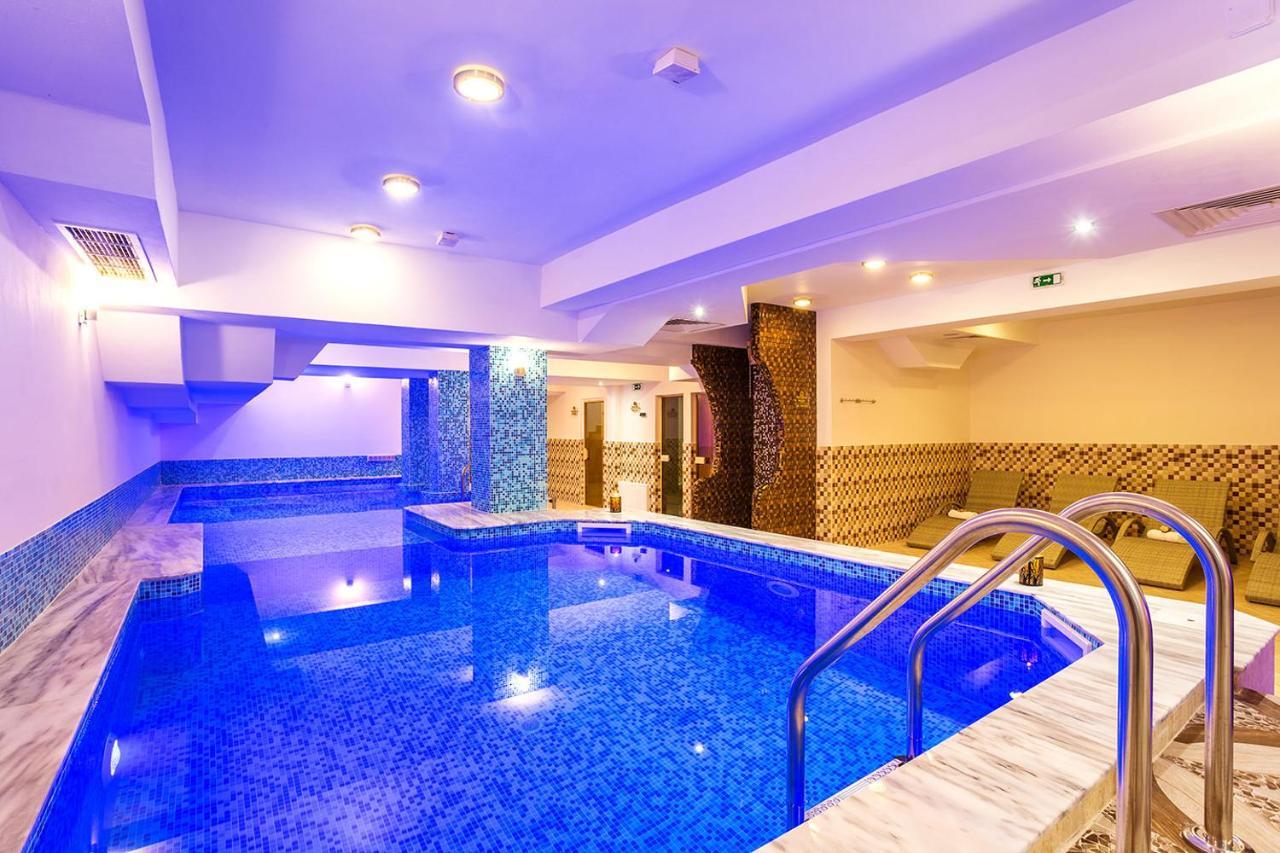 Family Hotel Romantika Velingrad Extérieur photo