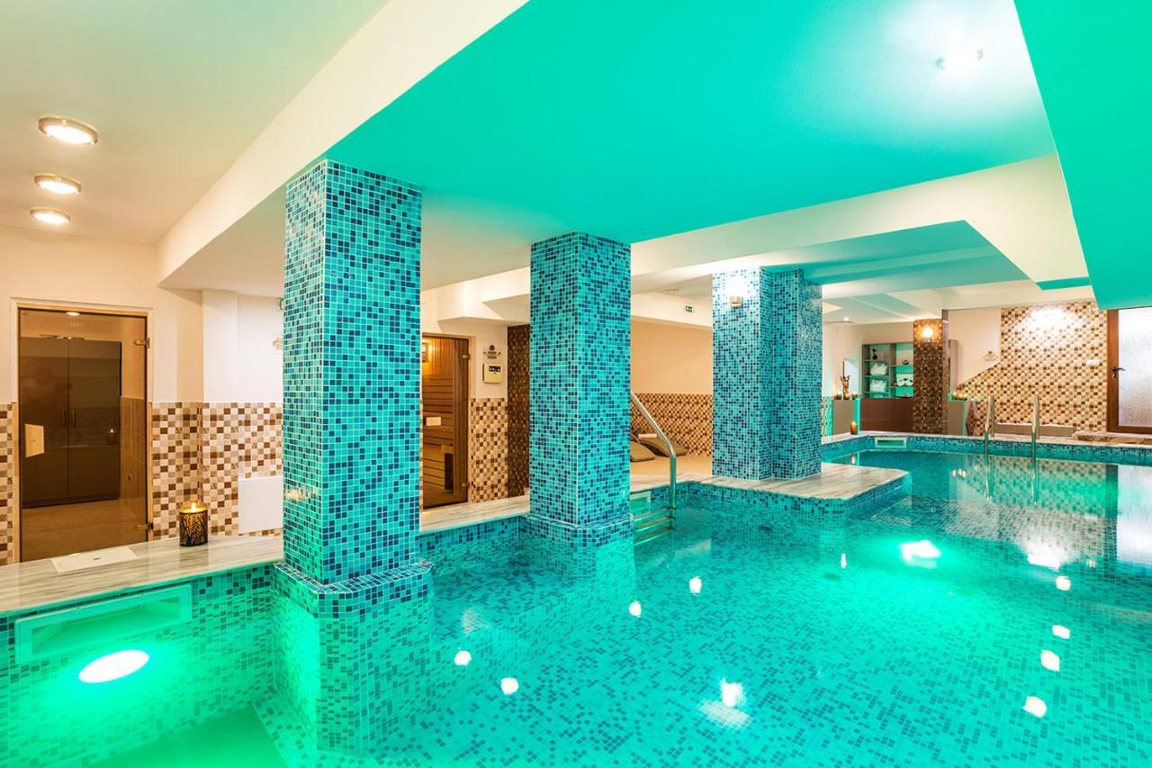 Family Hotel Romantika Velingrad Extérieur photo
