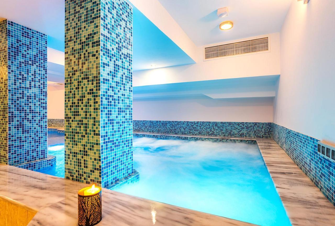Family Hotel Romantika Velingrad Extérieur photo