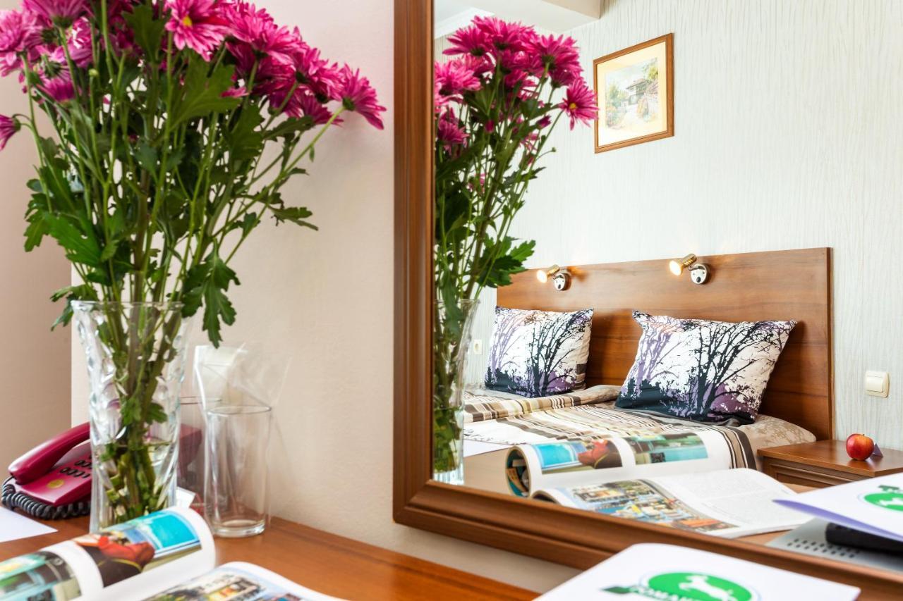 Family Hotel Romantika Velingrad Extérieur photo