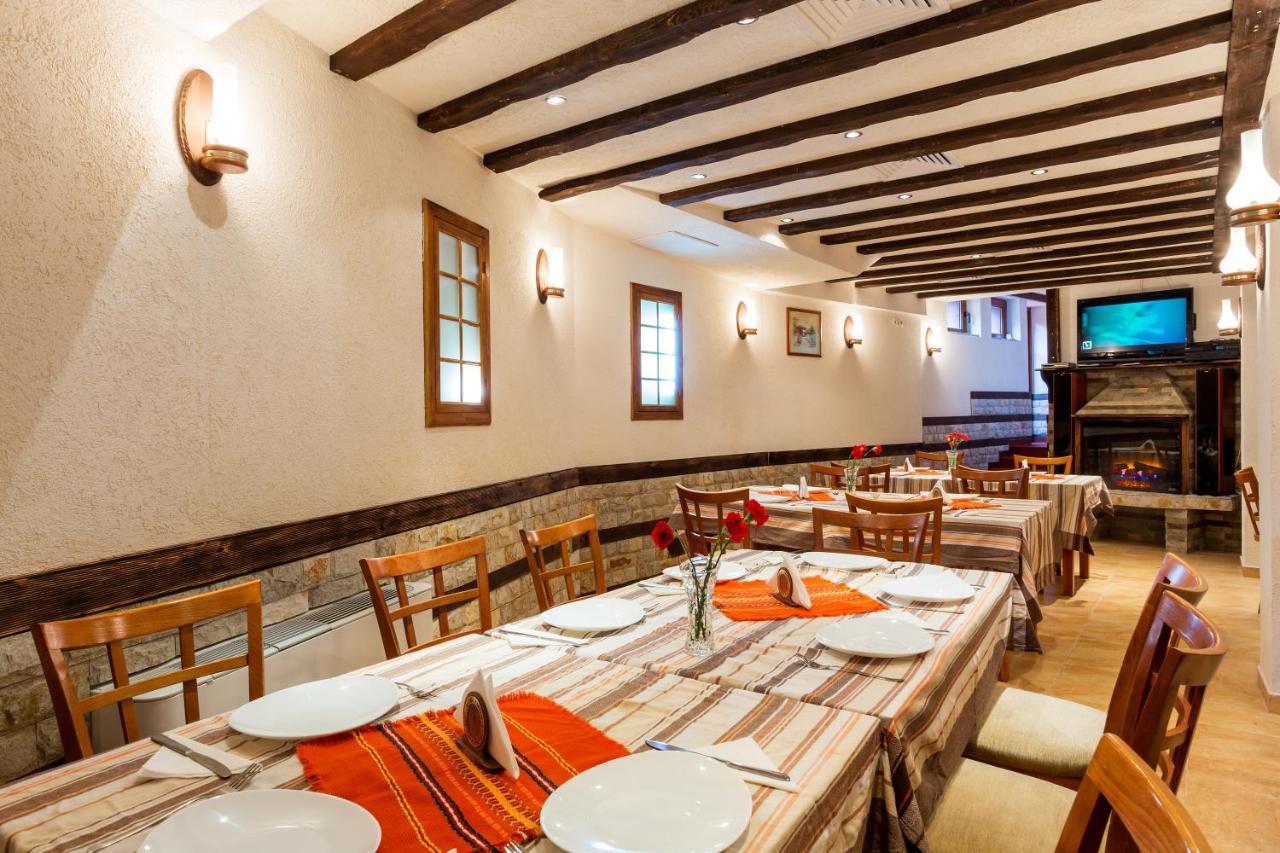 Family Hotel Romantika Velingrad Extérieur photo