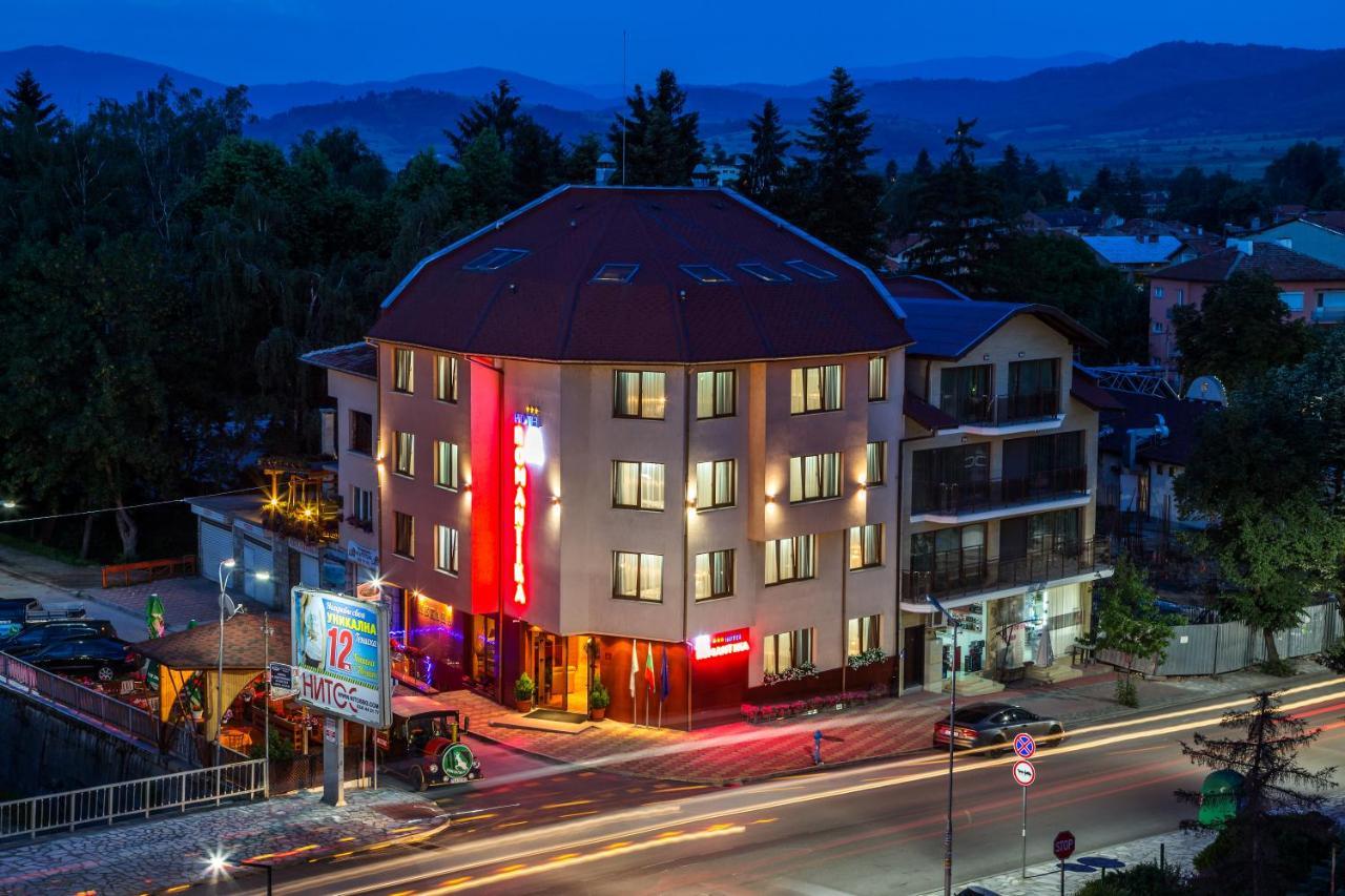Family Hotel Romantika Velingrad Extérieur photo